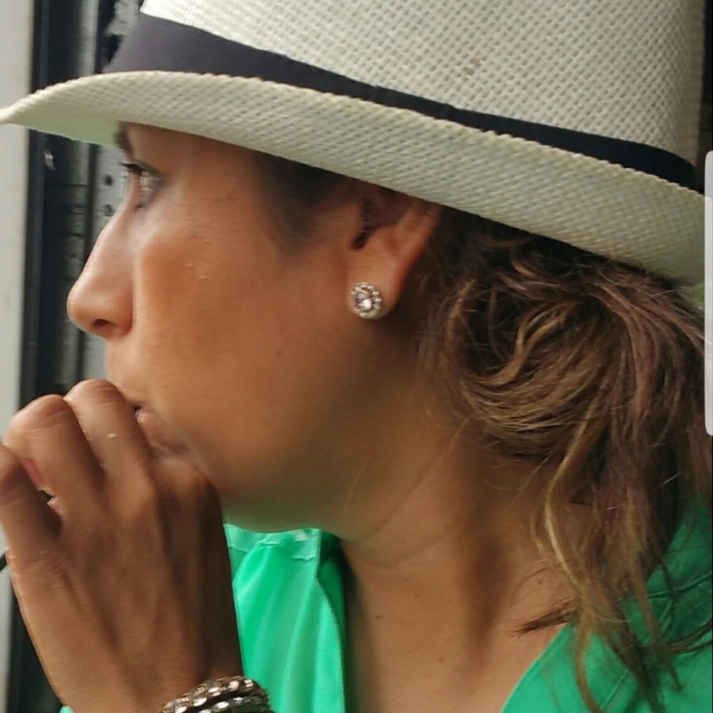 Meet your Posher, Leticia